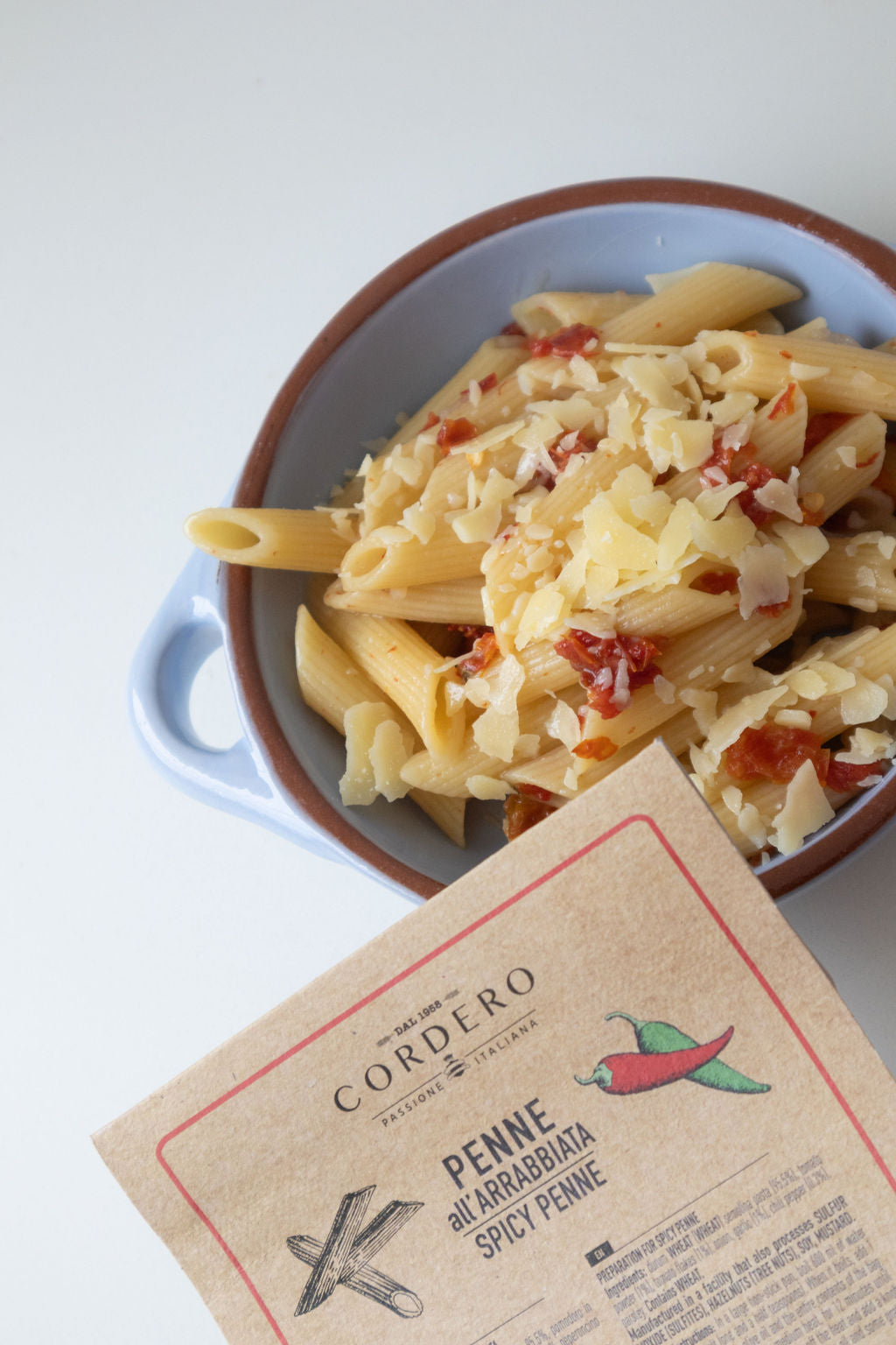 The Assaggi Maccheroni with tomato and basil pasta pack